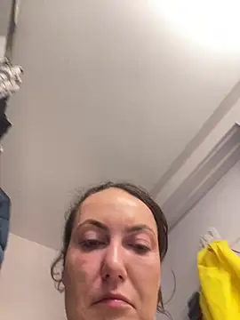sexybriiiixoxo online show from 05-10-26, 03:23