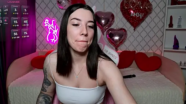 Curious Lily online show from 02-12-26, 11:22