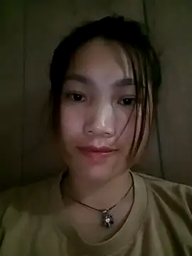 min-xinh online show from 10-17-25, 02:30