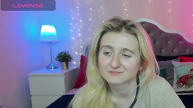 CamillaDreamer online show from 12-01-25, 06:35