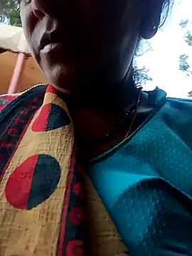 Snapshot of Rs_sonam chatting on 07-12-26, 12:23 Rs sonam online show from 07-12-26, 12:23