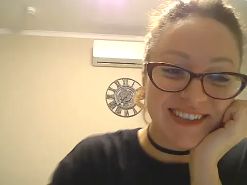 Sweet00Fox online show from 11-02-25, 05:26