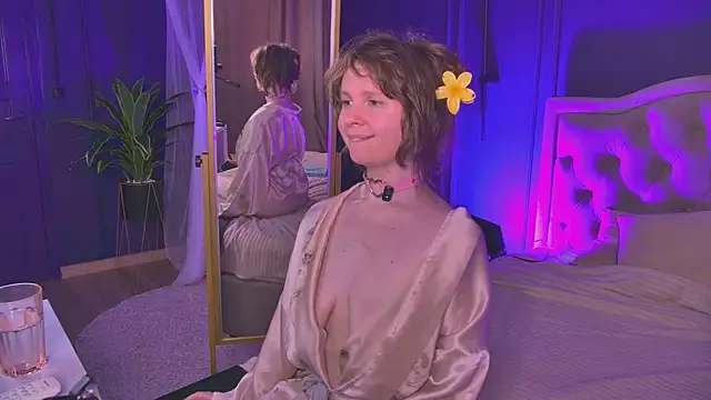Snapshot of Lilly_Stark chatting on 06-30-26, 05:30 Lilly Stark online show from 06-30-26, 05:30
