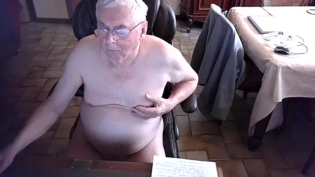 Alain633 online show from 03-04-26, 02:34