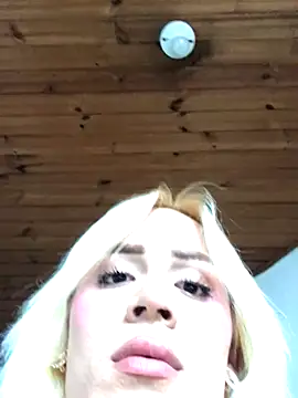 alexawinterrr online show from 10-04-25, 10:08