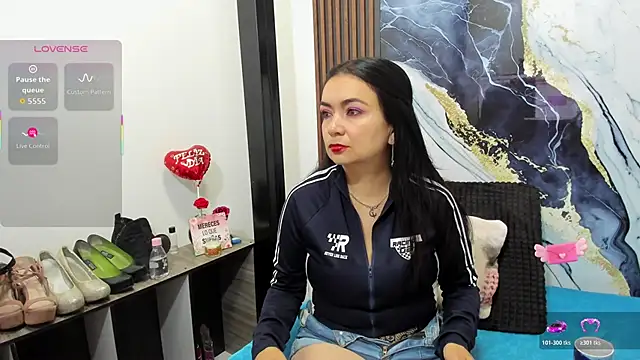 angelinee39 online show from 11-16-25, 09:15