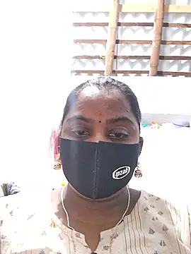 Snapshot of Tamil_Hot_Sindhu chatting on 10-14-25, 06:09 Tamil Hot Sindhu online show from 10-14-25, 06:09