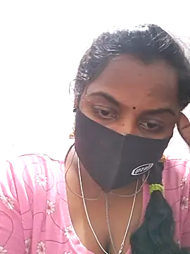 Snapshot of Tamil_Hot_Sindhu chatting on 11-13-25, 05:34 Tamil Hot Sindhu online show from 11-13-25, 05:34