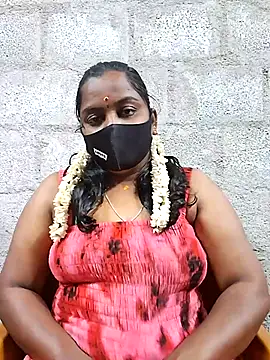 Snapshot of Tamil_Hot_Sindhu chatting on 03-02-26, 04:25 Tamil Hot Sindhu online show from 03-02-26, 04:25