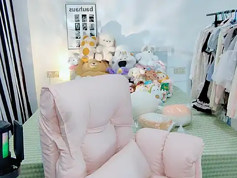 Snapshot of Gardenia-222 chatting on 10-18-25, 01:01 Gardenia-222 online show from 10-18-25, 01:01