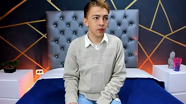 Lian Miller1  online show from 10-08-25, 12:36