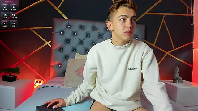 Lian Miller1  online show from 10-27-25, 12:42