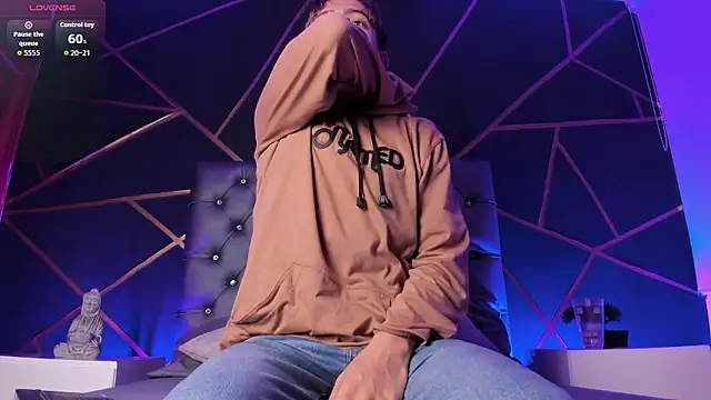 Lian Miller1  online show from 02-18-26, 12:23