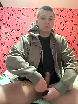 Snapshot of Eggor-20 chatting on 12-15-25, 05:23 Eggor-20 online show from 12-15-25, 05:23