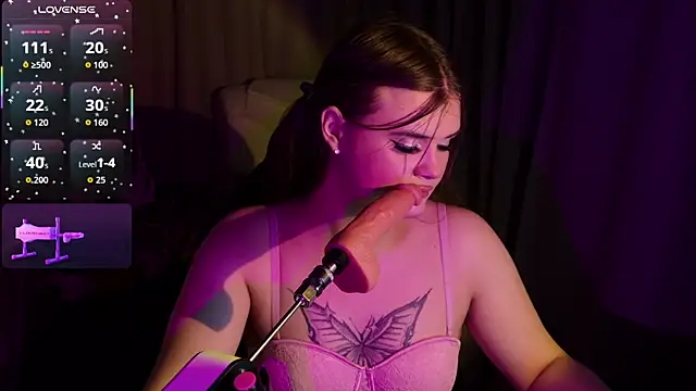 EvaaLane online show from 10-10-25, 03:44