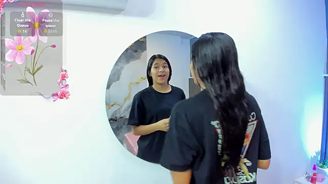 liz  cute online show from 11-21-25, 11:42