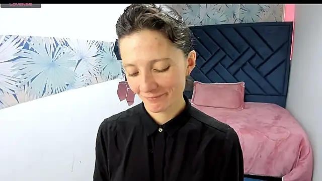 Valery More   online show from 03-02-26, 01:18