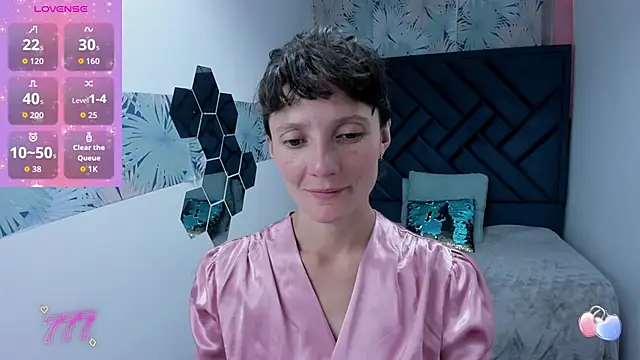 Valery More   online show from 04-10-26, 02:11