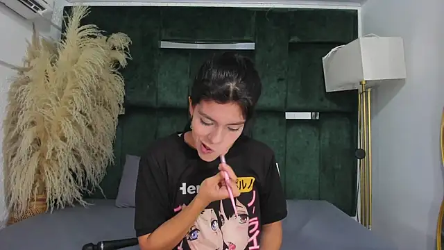 Misaki Kai online show from 11-14-25, 05:39