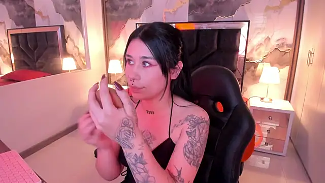 SusanVilla online show from 03-05-26, 07:43