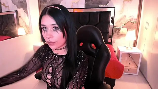 SusanVilla online show from 05-21-26, 08:16
