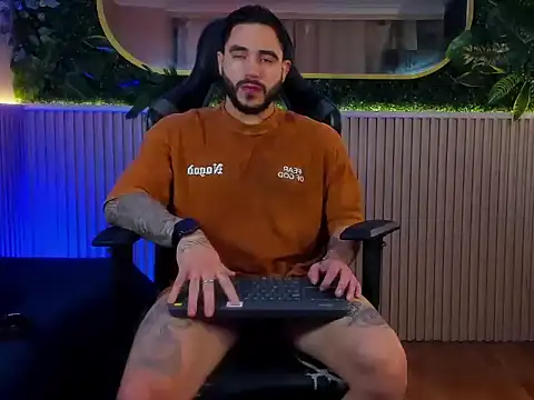 Snapshot of Dante_Dimarco chatting on 11-16-25, 01:22 Dante Dimarco online show from 11-16-25, 01:22