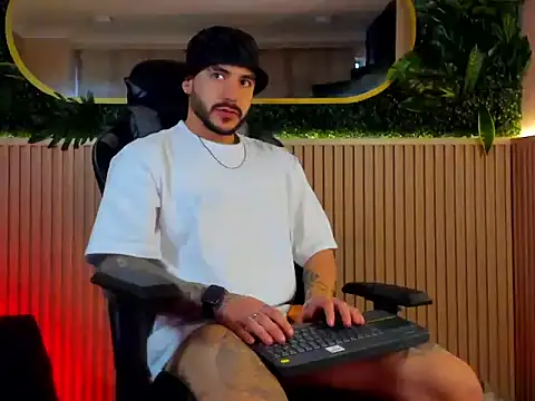 Snapshot of Dante_Dimarco chatting on 11-28-25, 01:58 Dante Dimarco online show from 11-28-25, 01:58