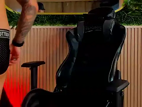 Snapshot of Dante_Dimarco chatting on 11-30-25, 12:14 Dante Dimarco online show from 11-30-25, 12:14