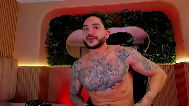 Snapshot of Dante_Dimarco chatting on 12-18-25, 12:49 Dante Dimarco online show from 12-18-25, 12:49