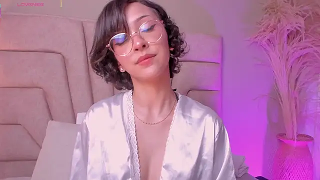 lyalee online show from 11-05-25, 07:14