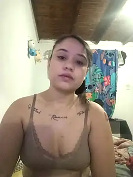 Snapshot of aurofox21 chatting on 10-01-25, 12:49 aurofox21 online show from 10-01-25, 12:49