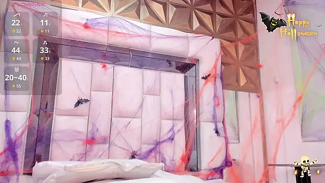 violet milleer online show from 10-30-25, 07:25