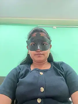 Snapshot of TeluguIshu_teen20 chatting on 04-18-26, 11:25 TeluguIshu teen20 online show from 04-18-26, 11:25