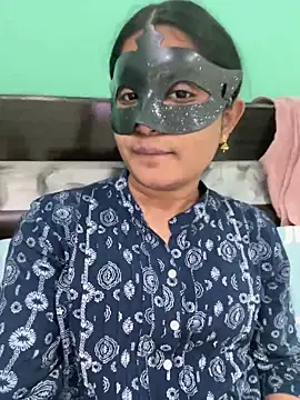 Snapshot of TeluguIshu_teen20 chatting on 05-24-26, 11:26 TeluguIshu teen20 online show from 05-24-26, 11:26