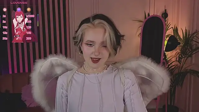 luna son online show from 12-16-25, 09:42