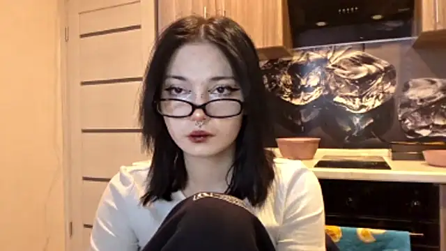 Snapshot of Beeping_Creature chatting on 02-25-26, 01:21 Beeping Creature online show from 02-25-26, 01:21