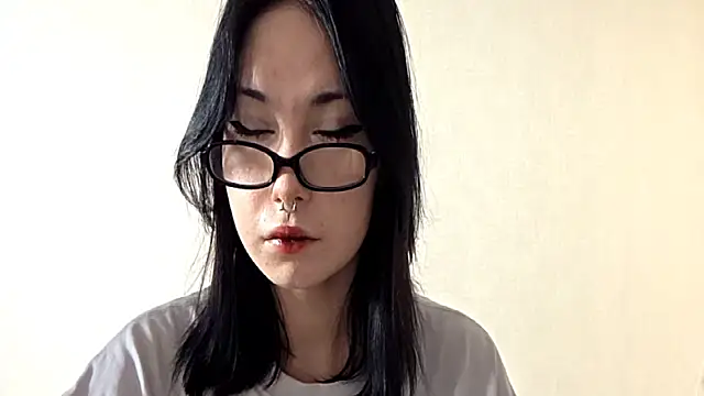 Snapshot of Beeping_Creature chatting on 03-04-26, 10:10 Beeping Creature online show from 03-04-26, 10:10