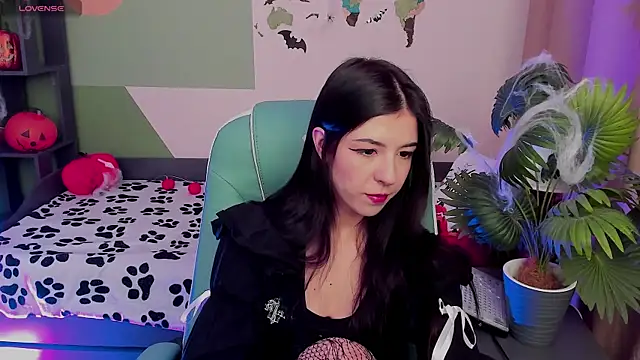 Azaliya Haze online show from 10-22-25, 05:19