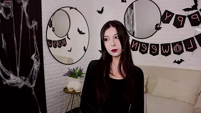 Azaliya Haze online show from 10-31-25, 10:16