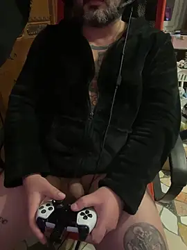 marcotatuatooo online show from 12-21-25, 04:14