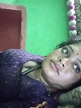 Snapshot of Na_shreya chatting on 10-24-25, 10:39 Na shreya online show from 10-24-25, 10:39