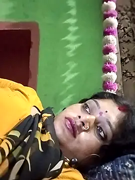 Snapshot of Na_shreya chatting on 10-28-25, 09:50 Na shreya online show from 10-28-25, 09:50