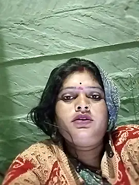 Snapshot of Na_shreya chatting on 11-08-25, 11:25 Na shreya online show from 11-08-25, 11:25