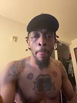 Snapshot of thefreakscomeoutatnight chatting on 12-15-25, 10:19 thefreakscomeoutatnight online show from 12-15-25, 10:19