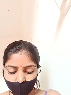 Snapshot of RANI_747 chatting on 10-20-25, 04:24 RANI 747 online show from 10-20-25, 04:24
