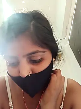 Snapshot of RANI_747 chatting on 10-23-25, 04:12 RANI 747 online show from 10-23-25, 04:12