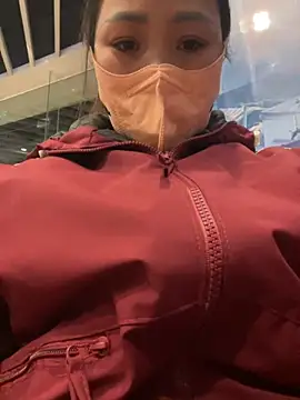 Snapshot of Liu30 chatting on 11-26-25, 03:02 Liu30 online show from 11-26-25, 03:02