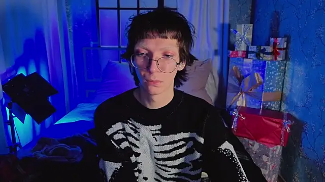 TommieHi online show from 11-23-25, 01:16