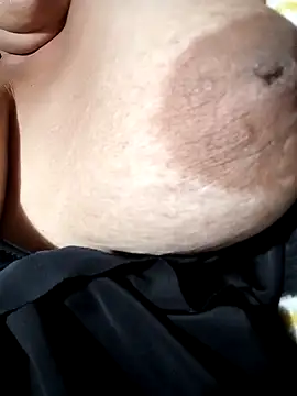 Hotmommax online show from 02-13-26, 08:16