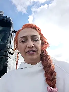 Snapshot of CoMiZrobiszJakMnieZlap666 chatting on 10-29-25, 11:01 CoMiZrobiszJakMnieZlap666 online show from 10-29-25, 11:01